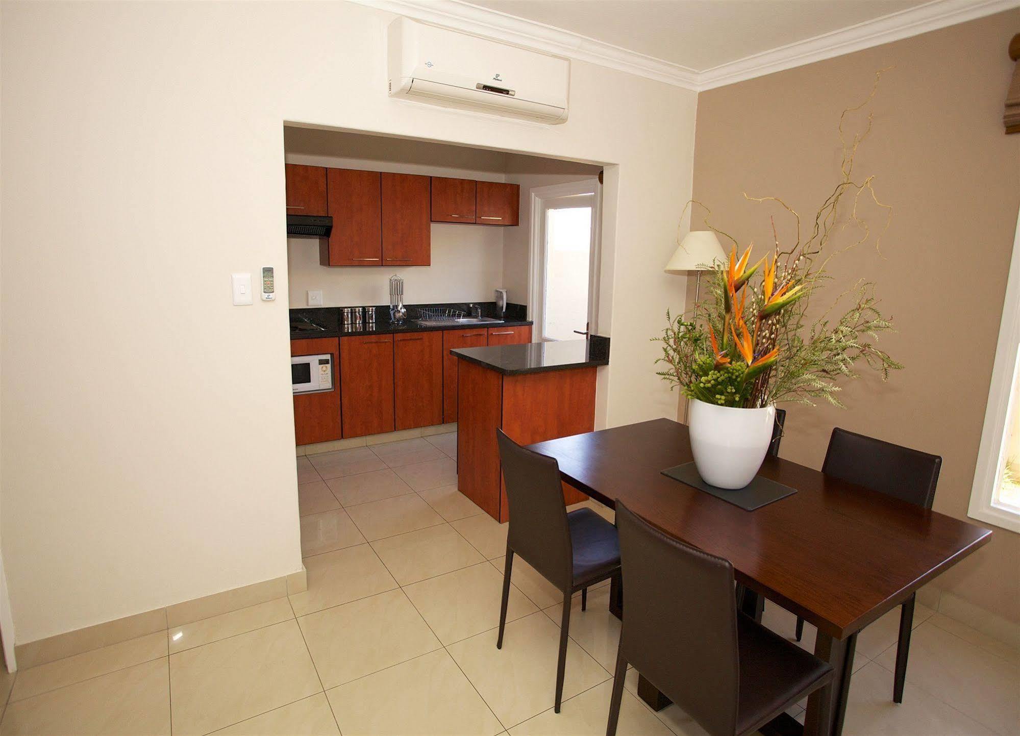 The Capital Villa Sandton Exterior foto